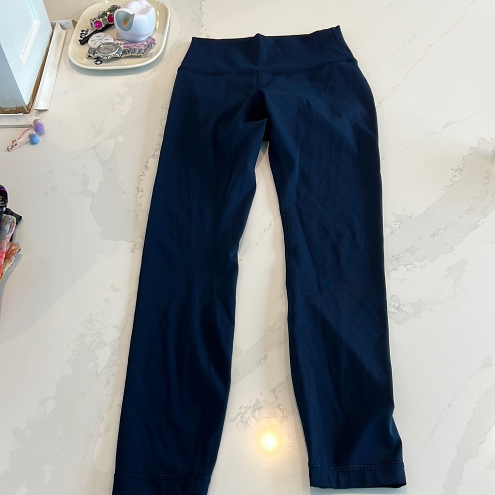 Lululemon wunder under 25” navy size 4
